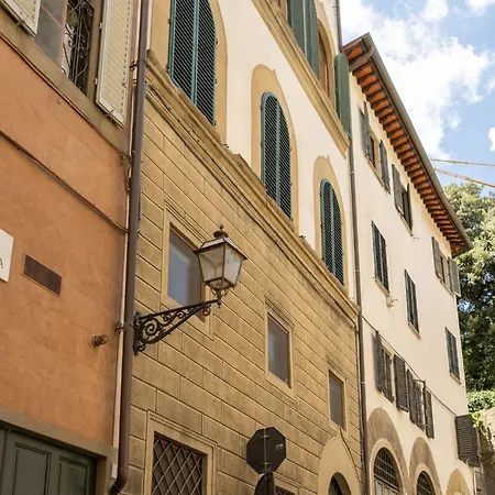 Thiago By Halldis * فلورنس